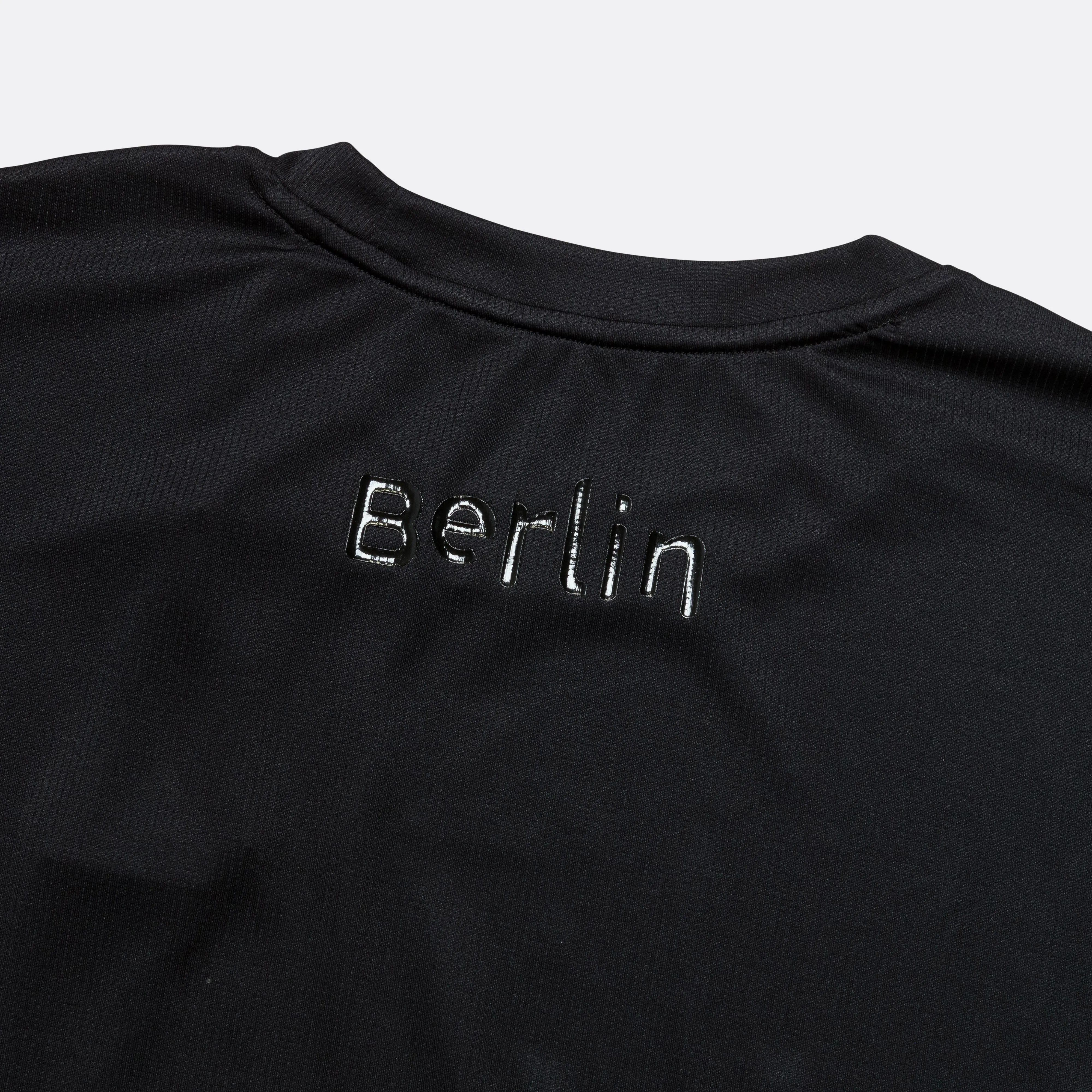 Berlin T-Shirt - Black/Vivid Green