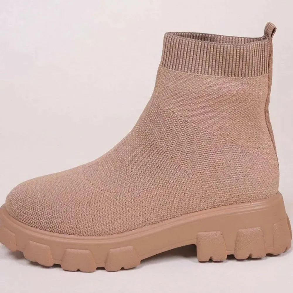 Elevate Your Style with Luxury Mesh Round Toe Platform Boots