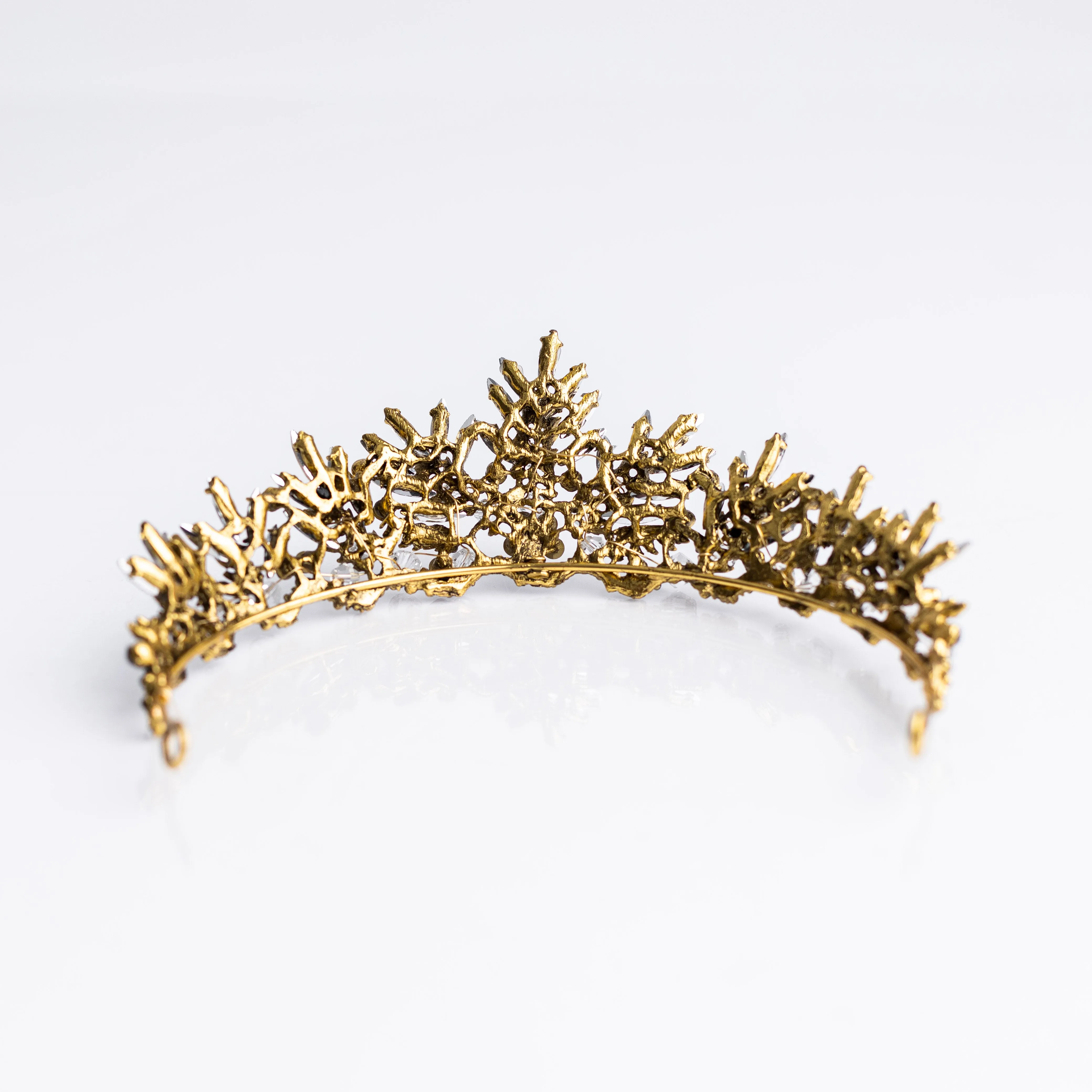 Petra's Tiara in Black With White Crystals