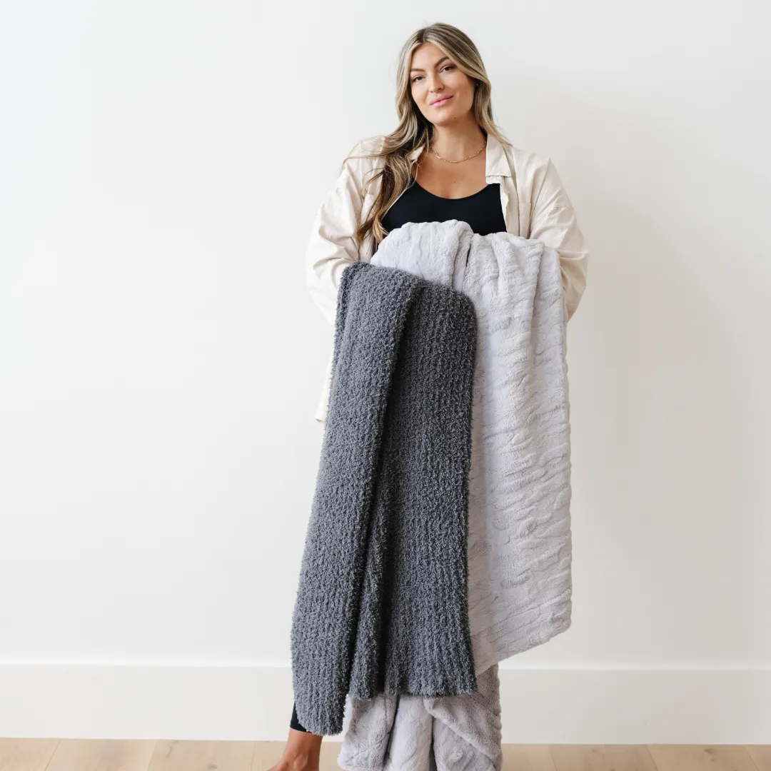 RIBBED BAMBONI THROW BLANKETS