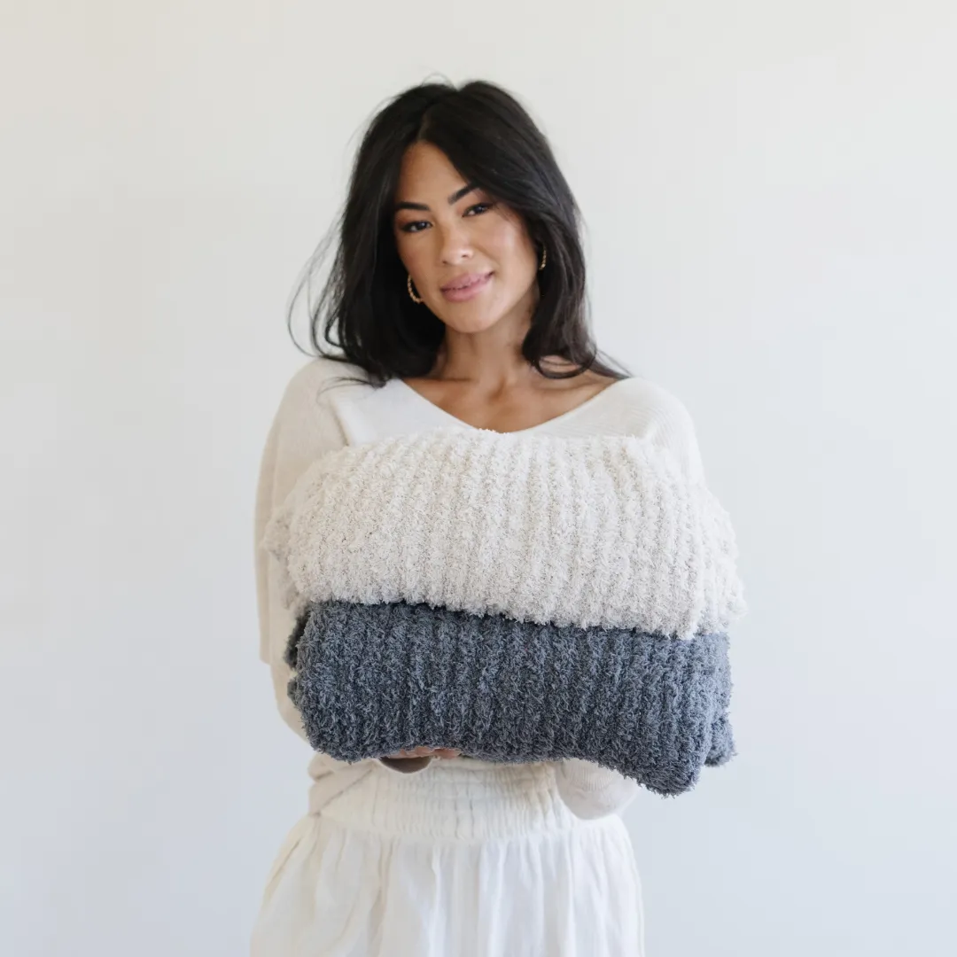 RIBBED BAMBONI THROW BLANKETS