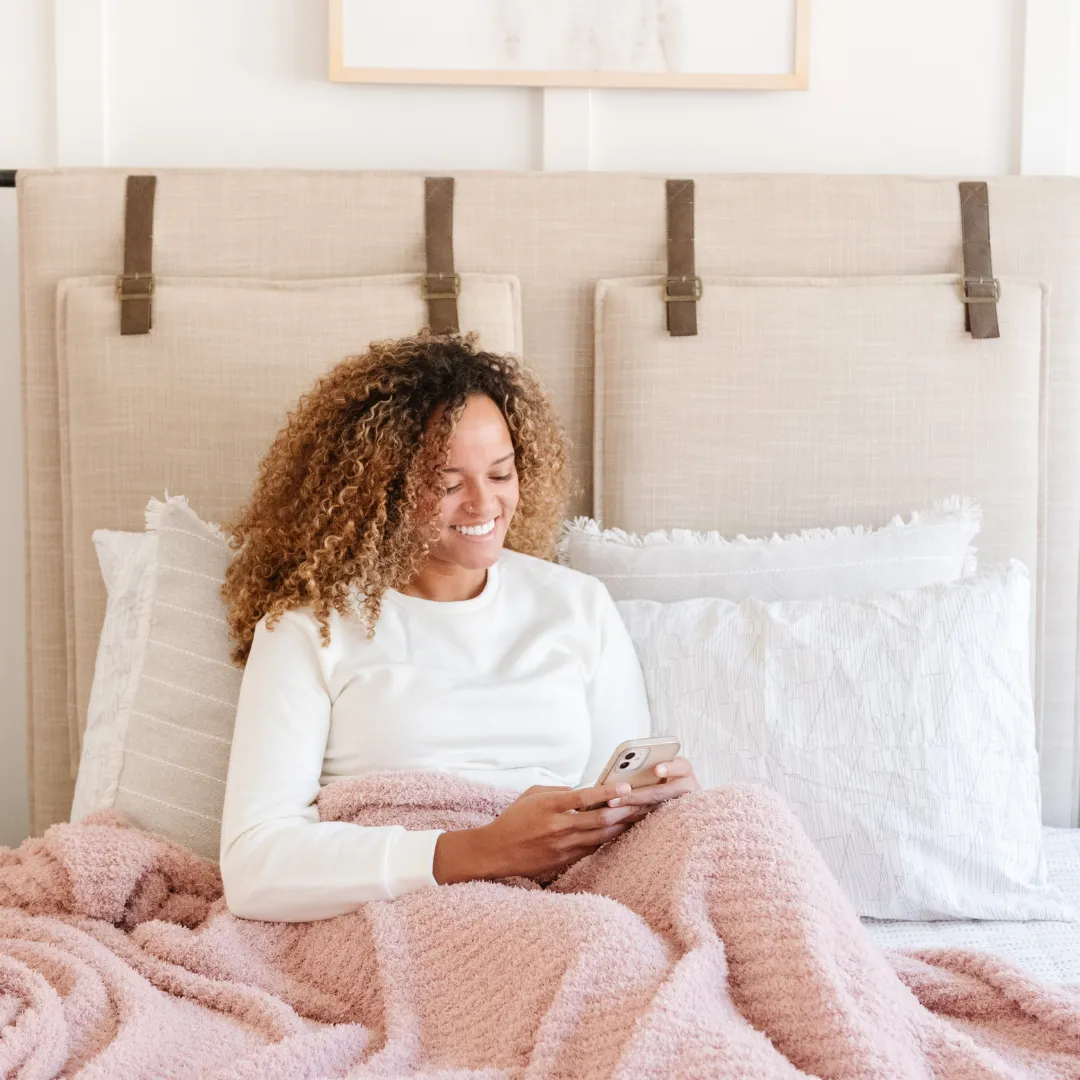 RIBBED BAMBONI THROW BLANKETS