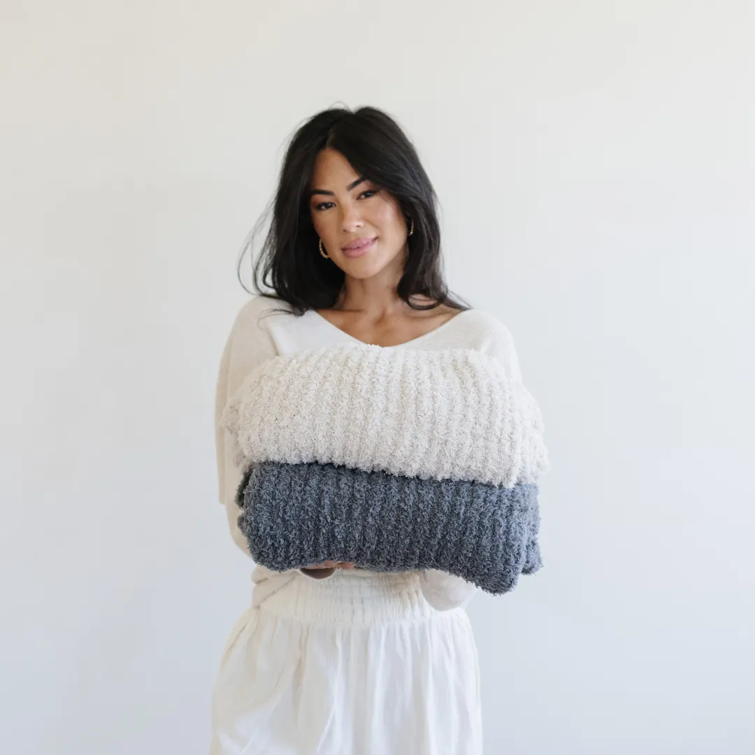 RIBBED BAMBONI THROW BLANKETS