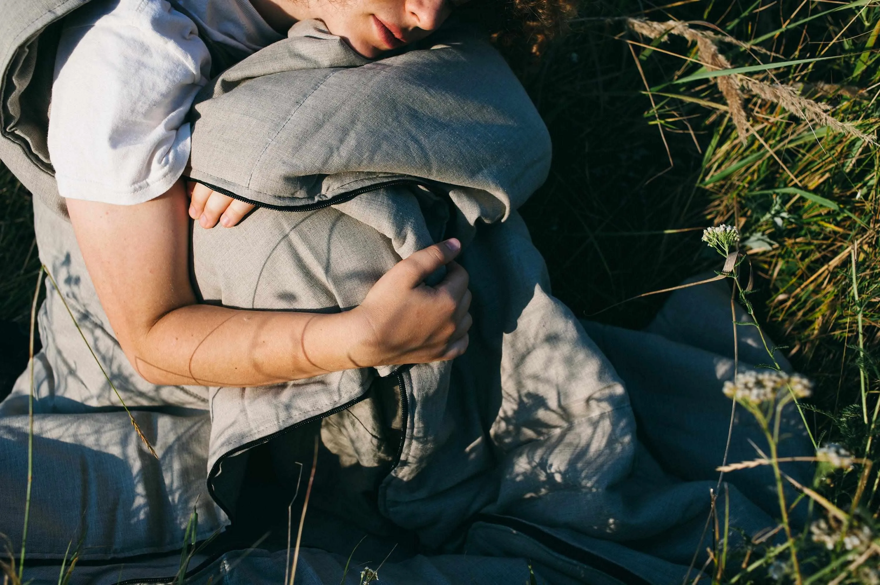 Special listing for O.: 10 pcs in folded 110 x 200 cm Hemp filled sleeping bags in natural non-dyed linen   10 pcs Mustard multi-chamber covers