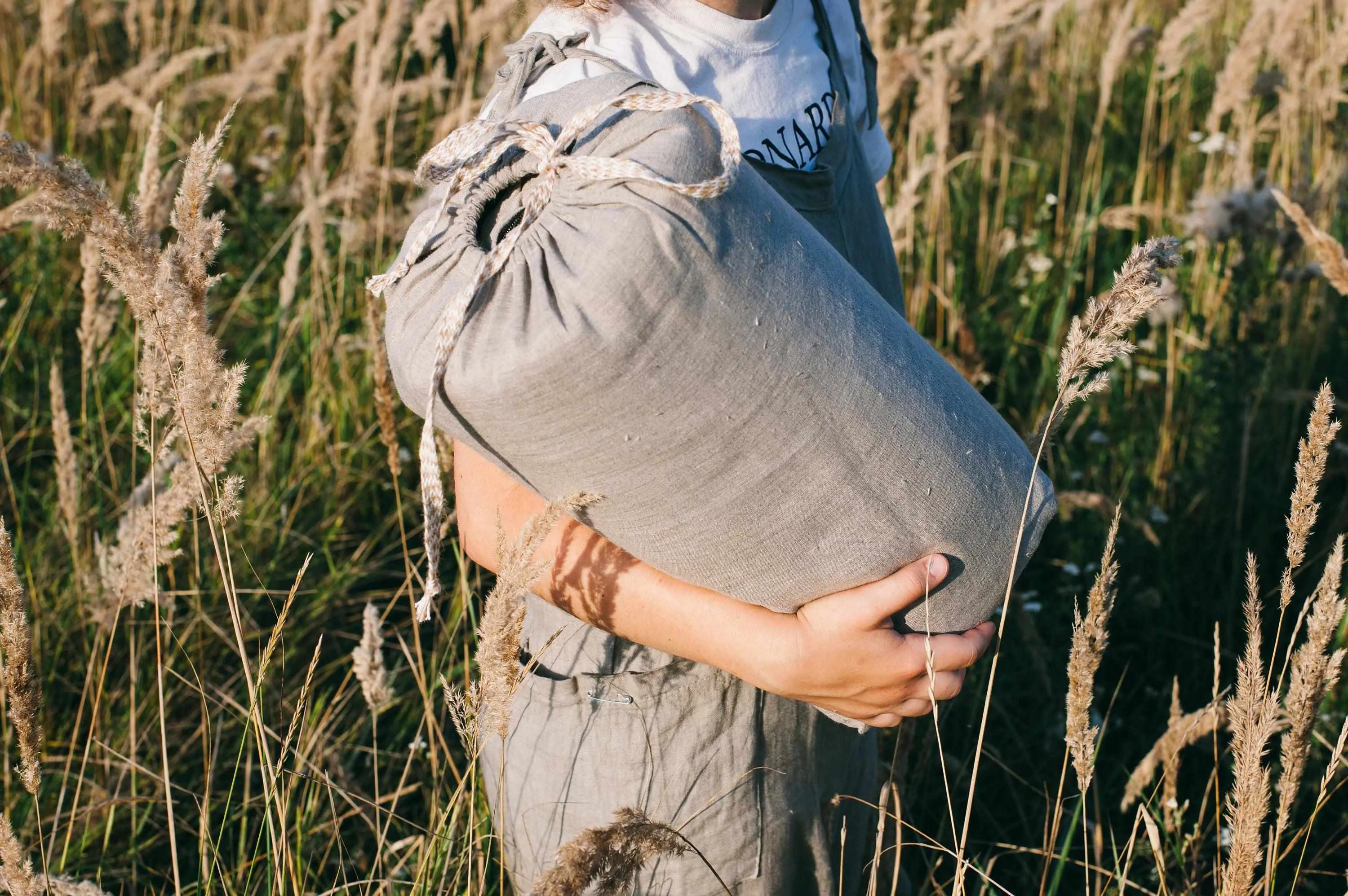 Special listing for O.: 10 pcs in folded 110 x 200 cm Hemp filled sleeping bags in natural non-dyed linen   10 pcs Mustard multi-chamber covers